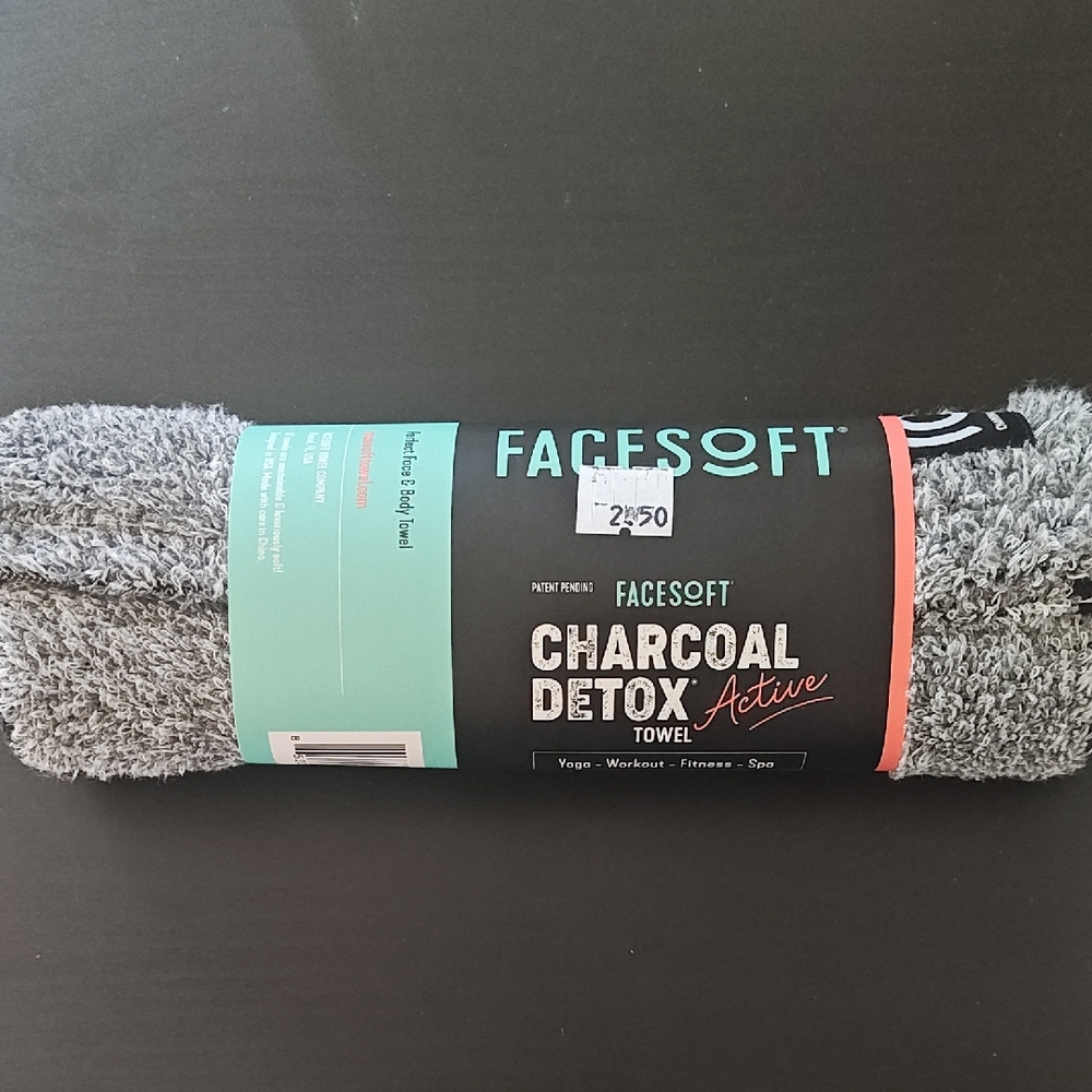 Facesoft Charcoal Detox Towel